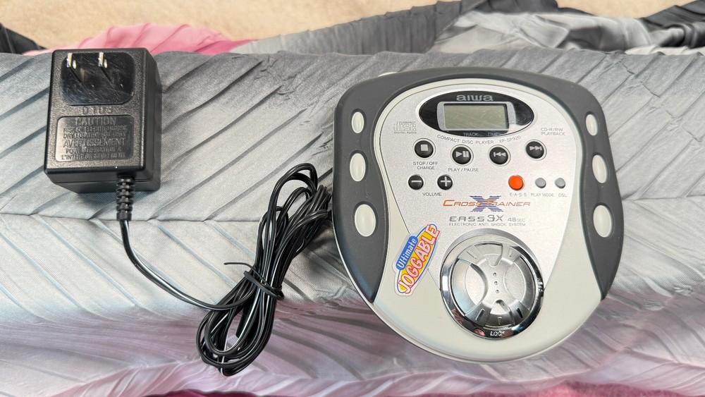 Aiwa XP-SP920 Cross Trainer Joggable CD Player 48s Anti-Shock – TESTED + AC