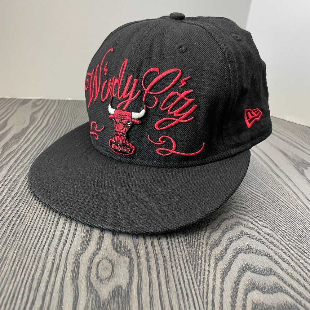 New Era 59Fifty Mens 7 1/4 Windy City Chicago Bulls Hardwood Classics Hat *READ*