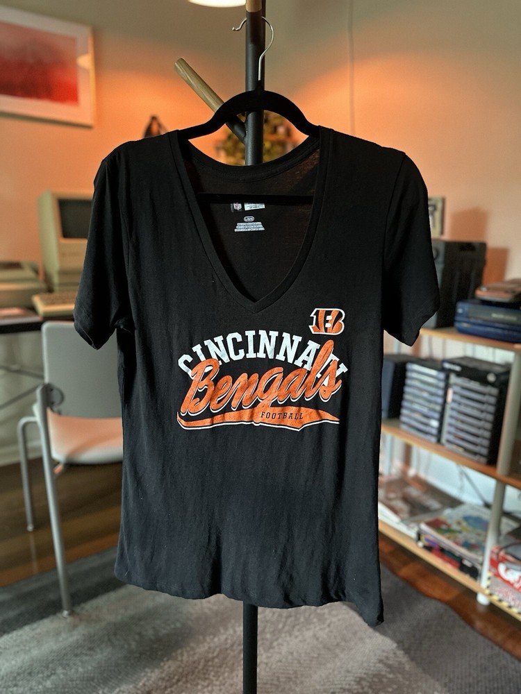 Cincinnati Bengals Women’s V-Neck T-Shirt NFL Teams Apparel Size L