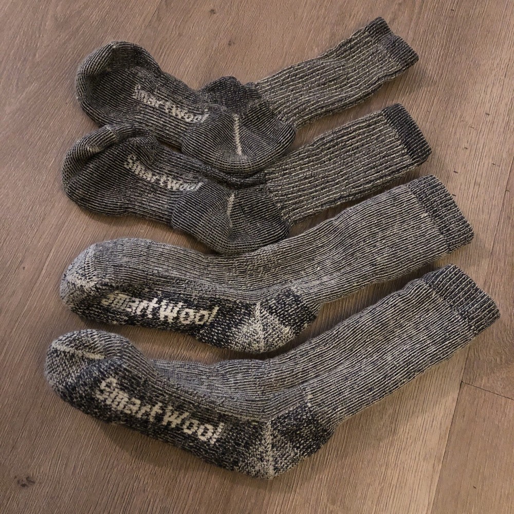 Smartwool Unisex Classic Edition Hike Full Cushion Wool Socks Gray Size Medium