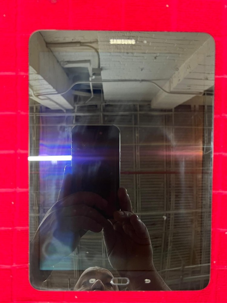 Samsung Galaxy Tab S3 9.7-Inch SM-T820, (Wifi Only) 32GB Black *NO CAMERA LENS*