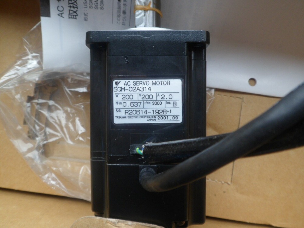 1Pc Yaskawa Ac Servo Motor Sgm-02A314 Sgm02A314 New