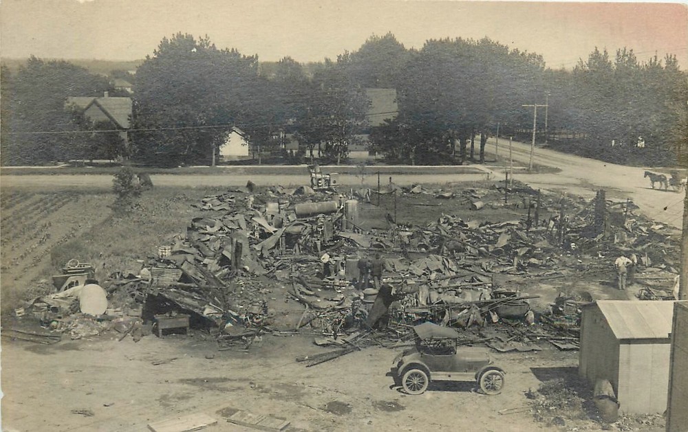 c-1910 Fire Disaster Aftermath burned building Postcard RPPC 24-12137