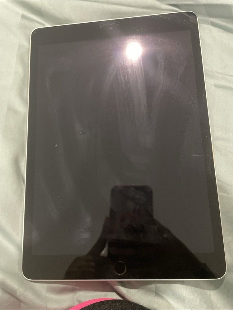 Apple iPad 9th Gen. A2602, 64GB, Silver, Wi-Fi, 10.2