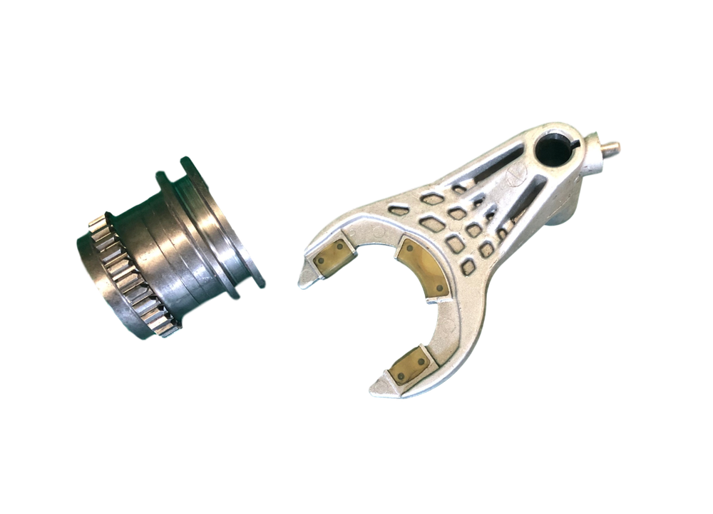 NP 231 J Jeep Transfer Case Range Fork + Hub, Early Style, 16976