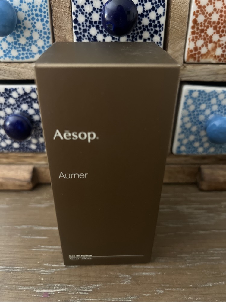 Aesop Perfume Aurner,  Defiant Floral Fragrance With Unexpected Contrast.