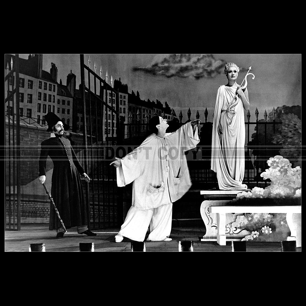 Photo F.016607 ARLETTY & JEAN-LOUIS BARRAULT (LES ENFANTS DU PARADIS) 1945