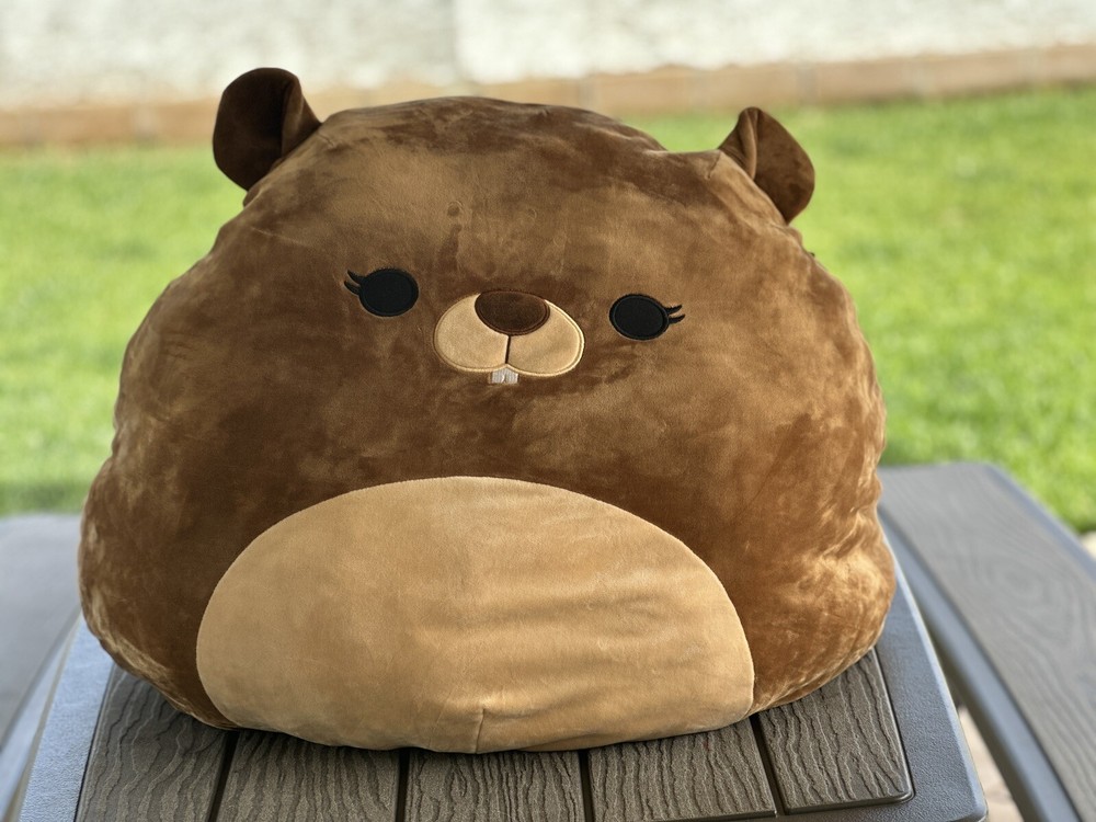 Squishmallows Gardenia The Beaver Rare 24-inch Plush Toy