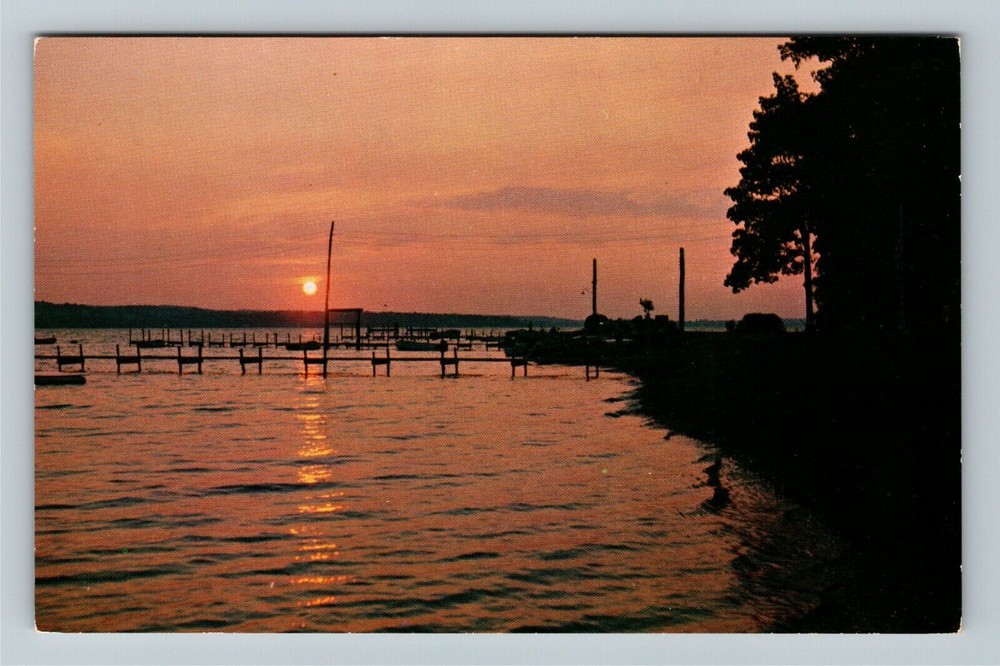 Chautauqua NY-New York, Sunset Over Chautauqua Lake Vintage Souvenir Postcard