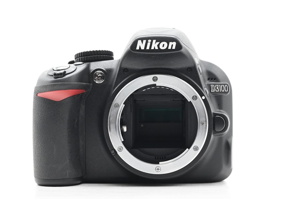 Nikon D3100 14.2MP Digital SLR Camera Body [Parts/Repair] #283