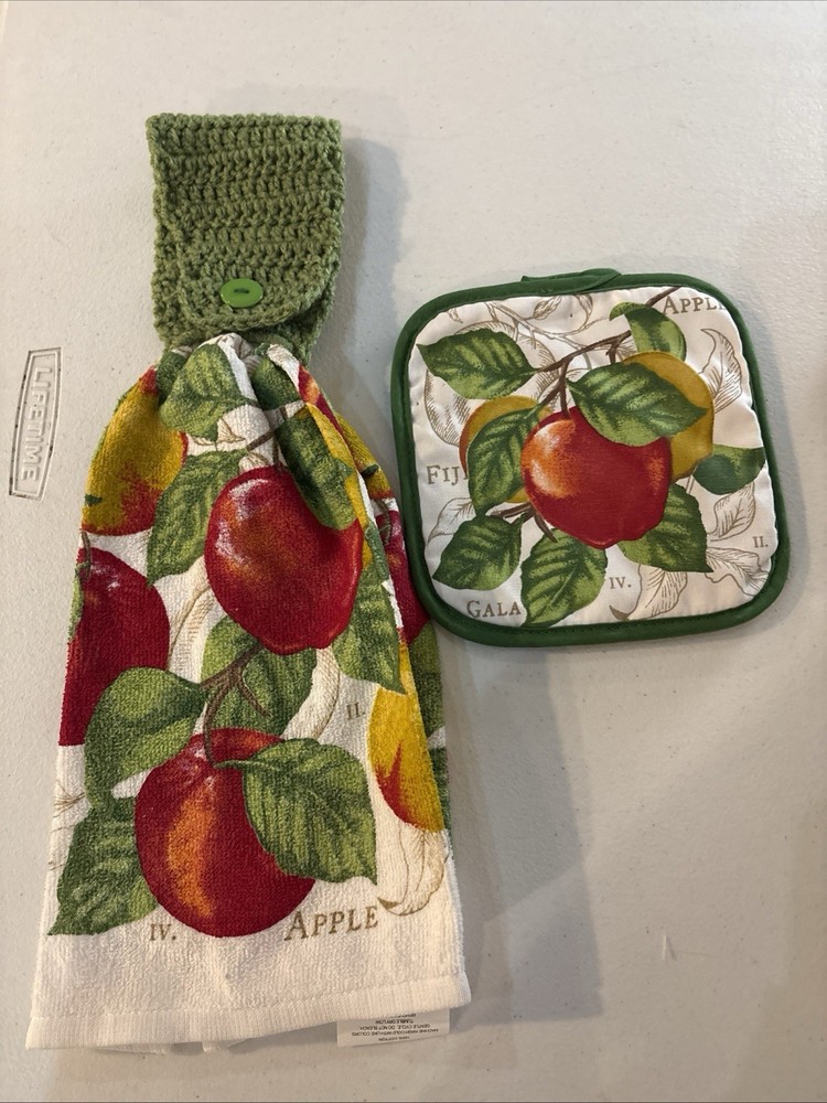 Crocheted Top Hanging Kitchen Towel with Matching Pot Holder (Apple Design)