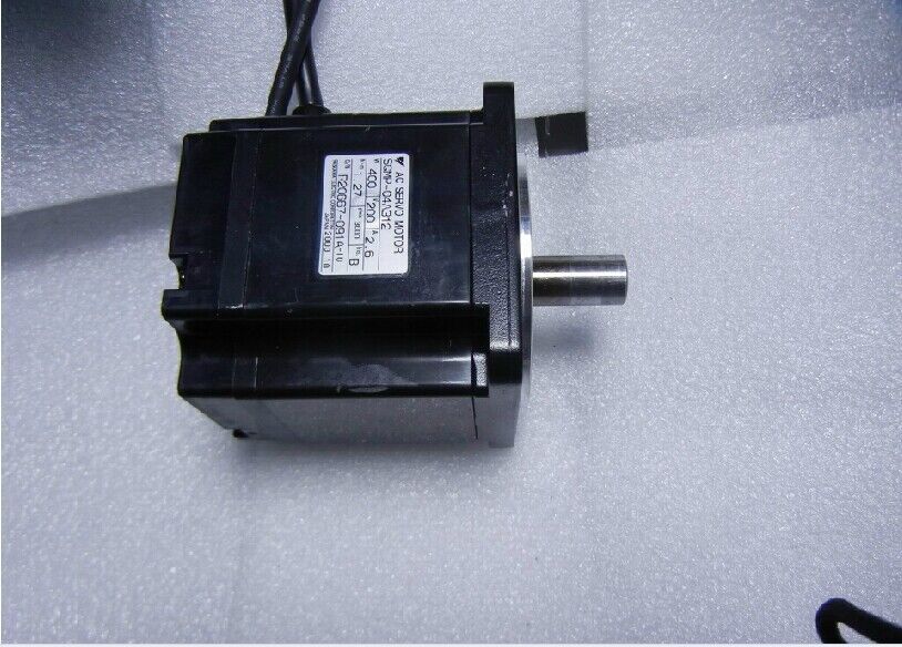 AC SERVO MOTOR SGMP-04A312 SGMP04A312 NEW FREE EXPEDITED SHIPPING #A6-4