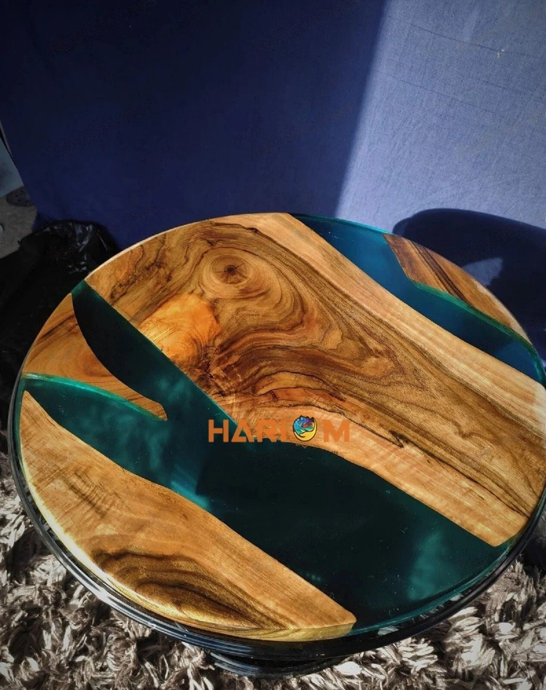 Epoxy Resin Table Top for Living Room Kitchen or Outdoor Decor in Green-image