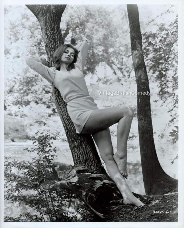 RARE Valerie Leon - Press Publicity Photo - c1970
