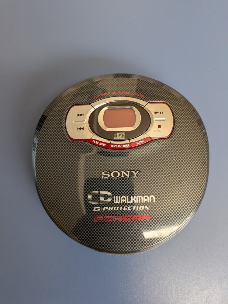 Sony D-MJ95 Portable CD Player - Tested & Working - Good Condition