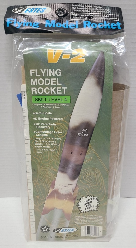 Estes V-2 flying model rocket kit 1926 scale German V2 model rocket  New Sealed