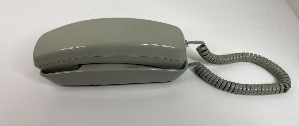 Vintage Radio Shack Phone 8A2 11502 - Tone Pulse Reset Redial Features