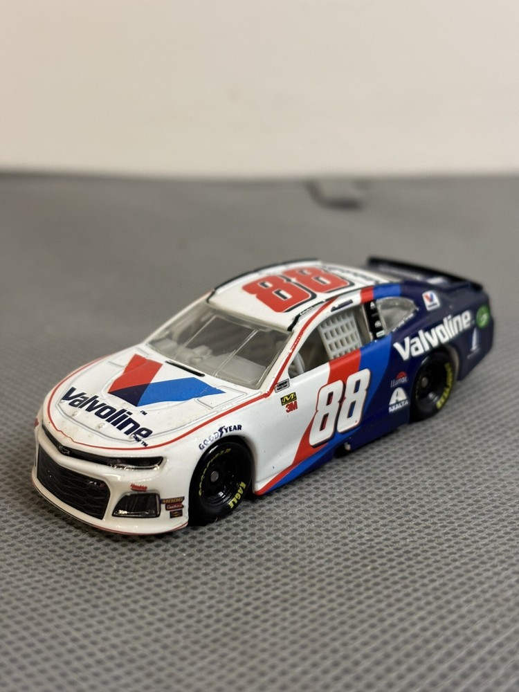 LOOSE Alex Bowman 2019 Valvoline 1/64 Diecast