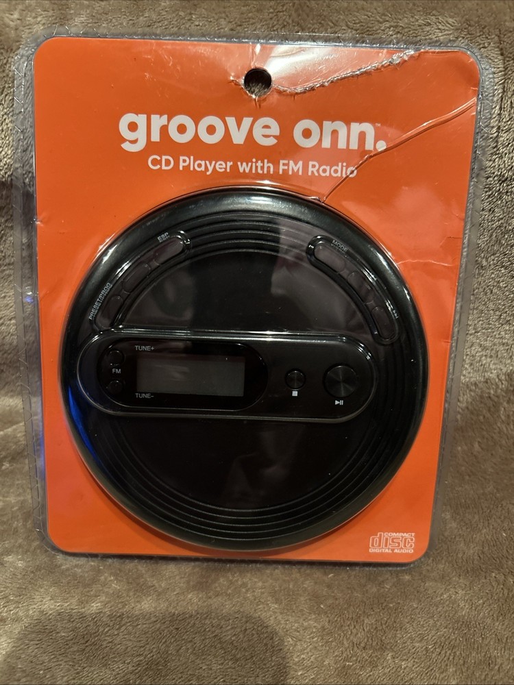 BRAND NEW SEALED  Groove Onn Personal CD Player With FM Radio & Earphones