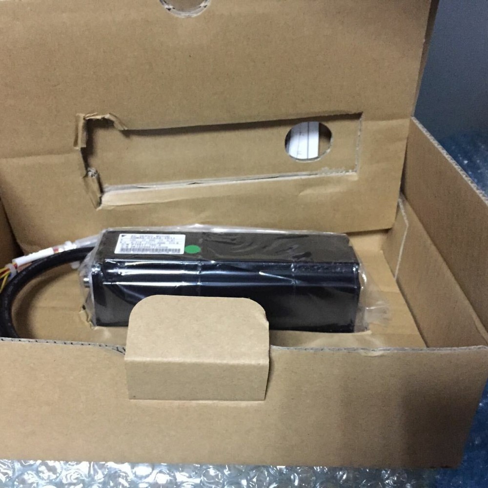 AC SERVO MOTOR SGMAV-01ANA-YR13 NEW GENUINE One Year Warranty #A6-4