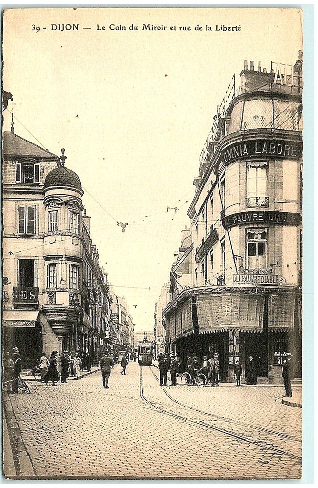 S02-1298, Le Coin Du Miroir Et Rue De La Liberte, Dijon, **Vintage Postcard.