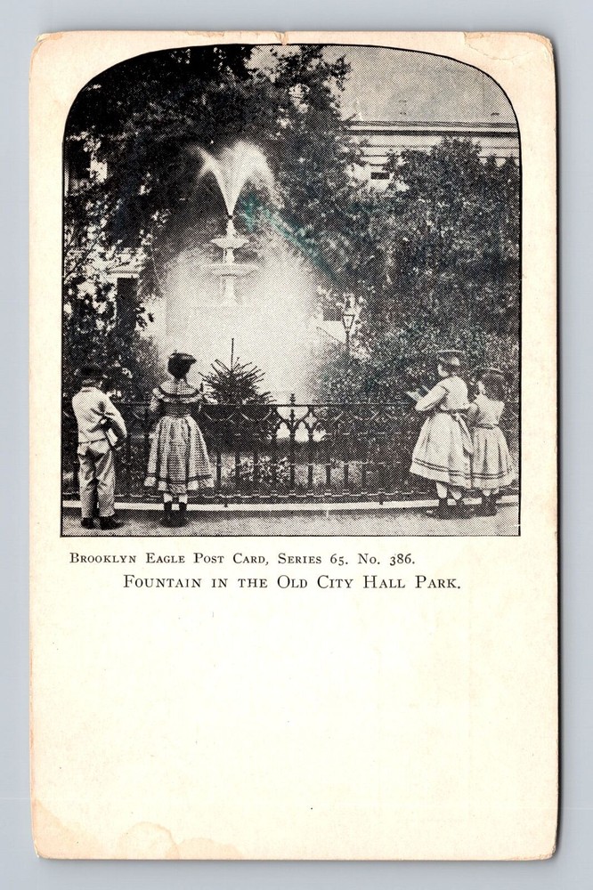 New York City, Fountain in Old City Hall Park, Antique Souvenir Vintage Postcard