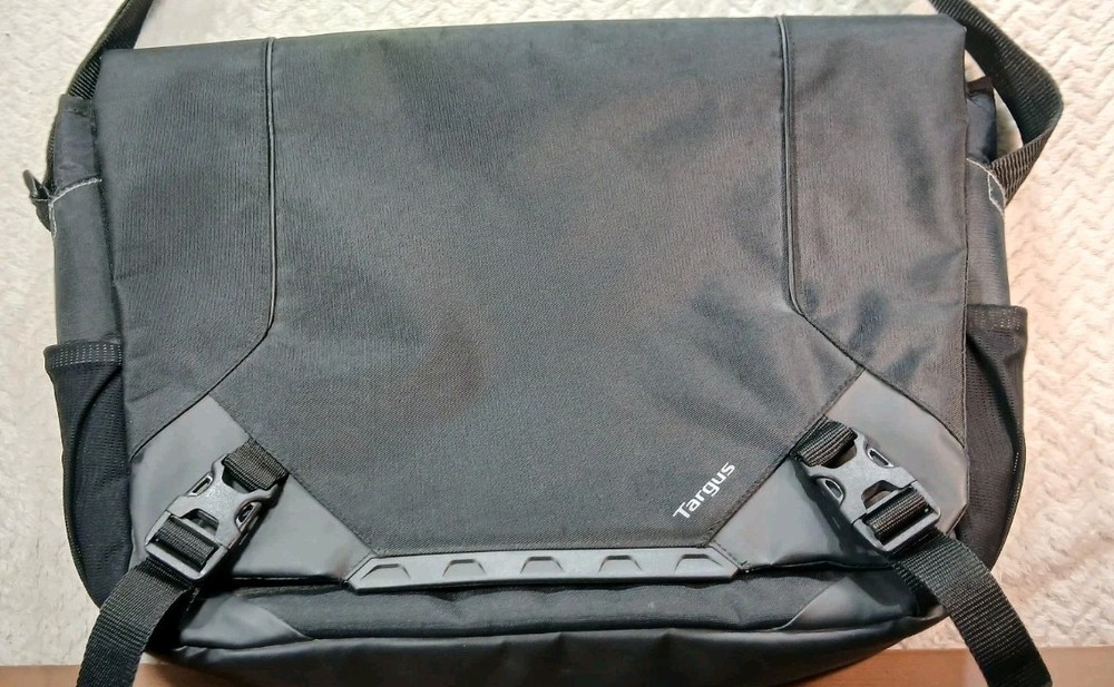 Targus AC0069 Large 17