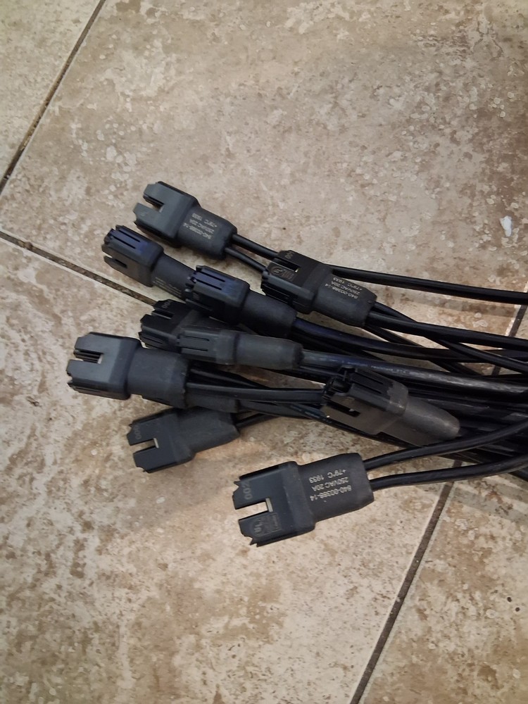 Enphase Q-12-17-240 240V 60 Cell Landscape Trunk Cable - Black WITH 11 drops