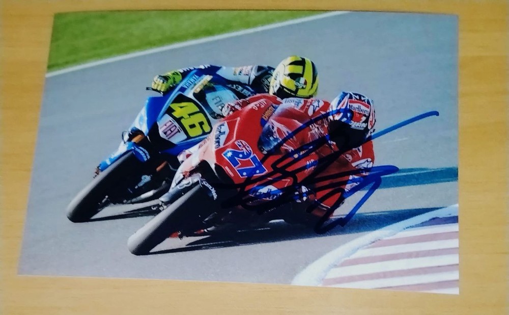 AUTOGRAPH CASEY STONER PHOTO HAND SIGNED AUTOGRAPHED DUCATI MOTO GP NO. 27V VALE