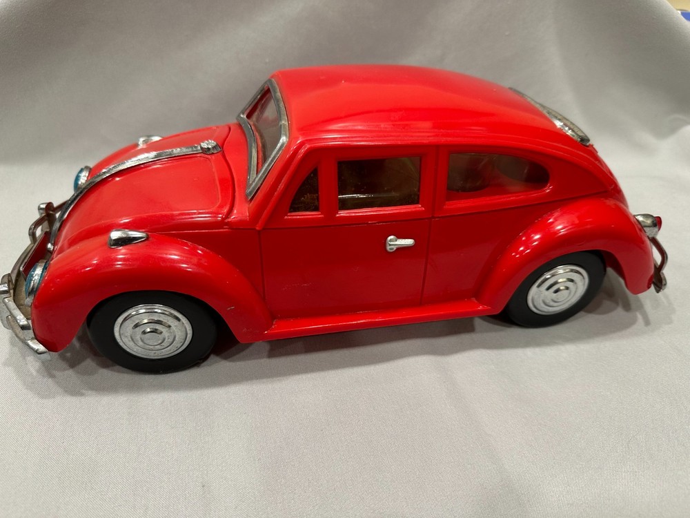 Vintage, 1973, Rare VW Volkswagen Beetle Bug Music Box Scotch/Whisky Decanter
