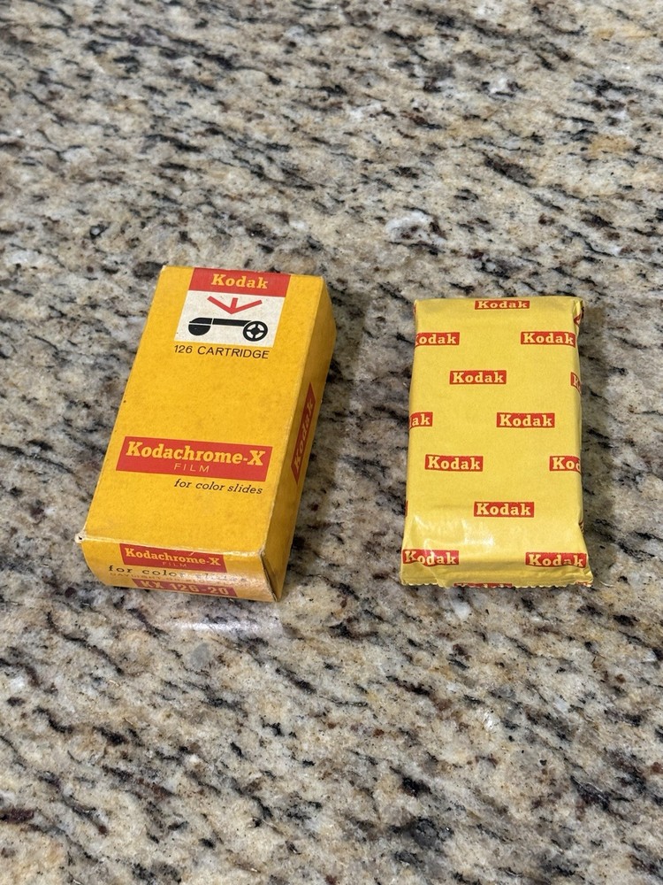 2 VTG Kodak Kodachrome-X KX 126-20 Cartridge Color Slides SEALED/EXPIRED