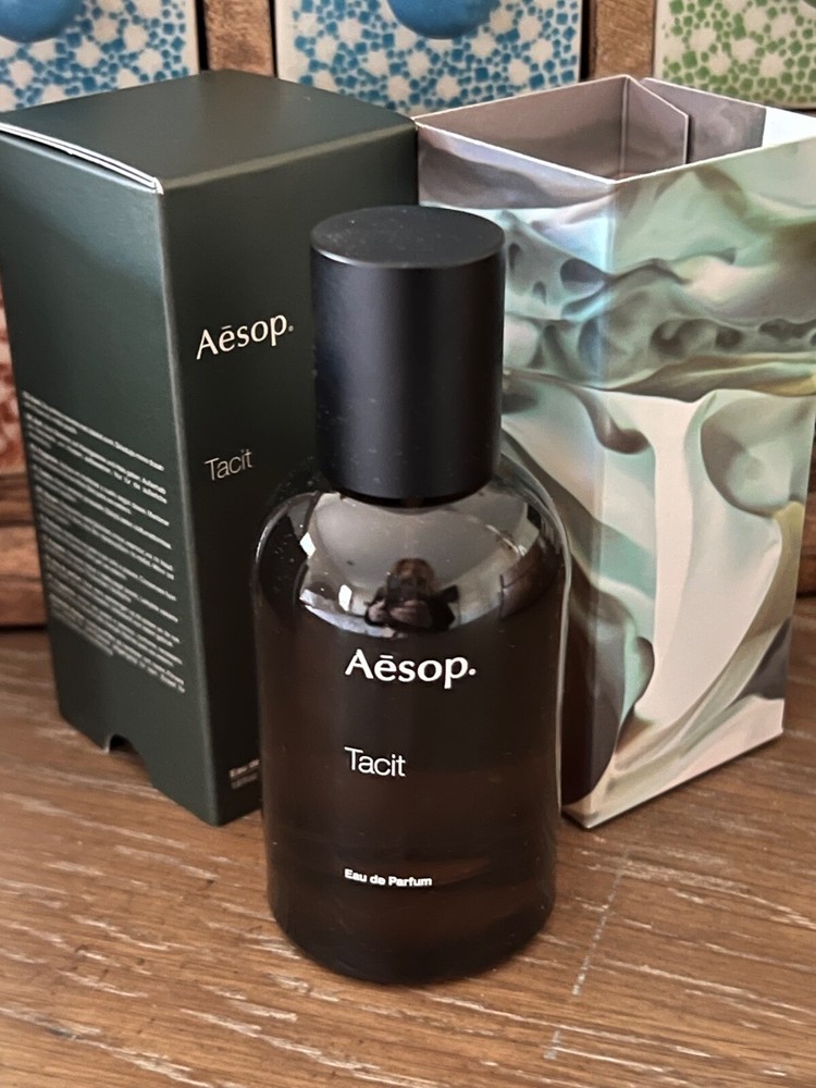 Aesop Tacit Eau de Parfum A vibrant, uplifting and distinctly Fresh.