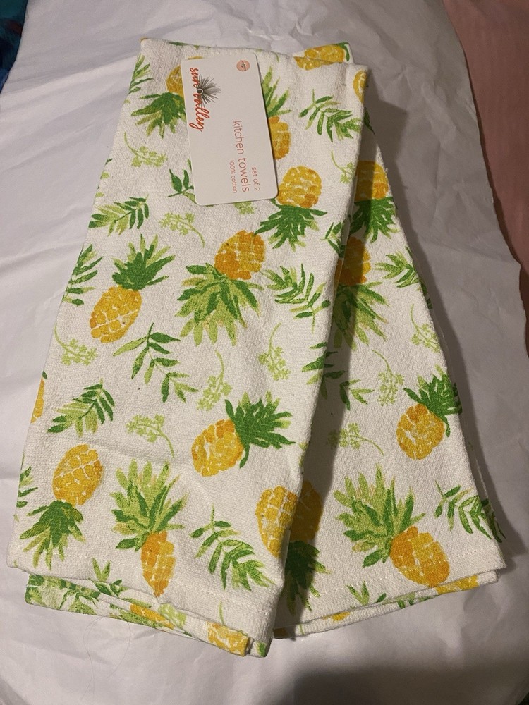 NWT SET OF 2 Pineapple Dish Towels