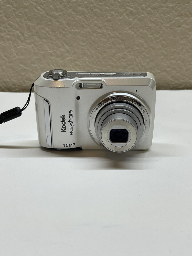 Kodak Easyshare C1550 16MP Digital Camera ***READ** No Cables, No Memory