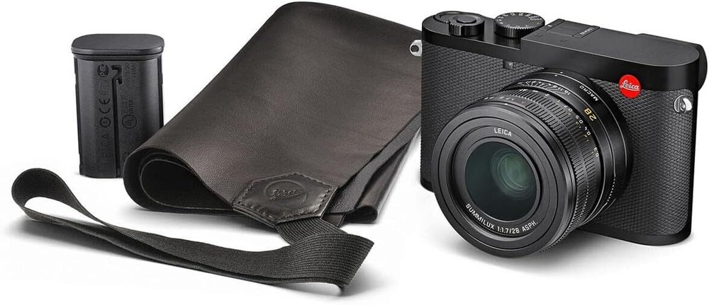 Leica Q2 Digital Camera Black