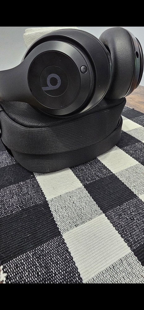 Beats by Dr. Dre Studio Pro Wireless Bluetooth Headphones - Black