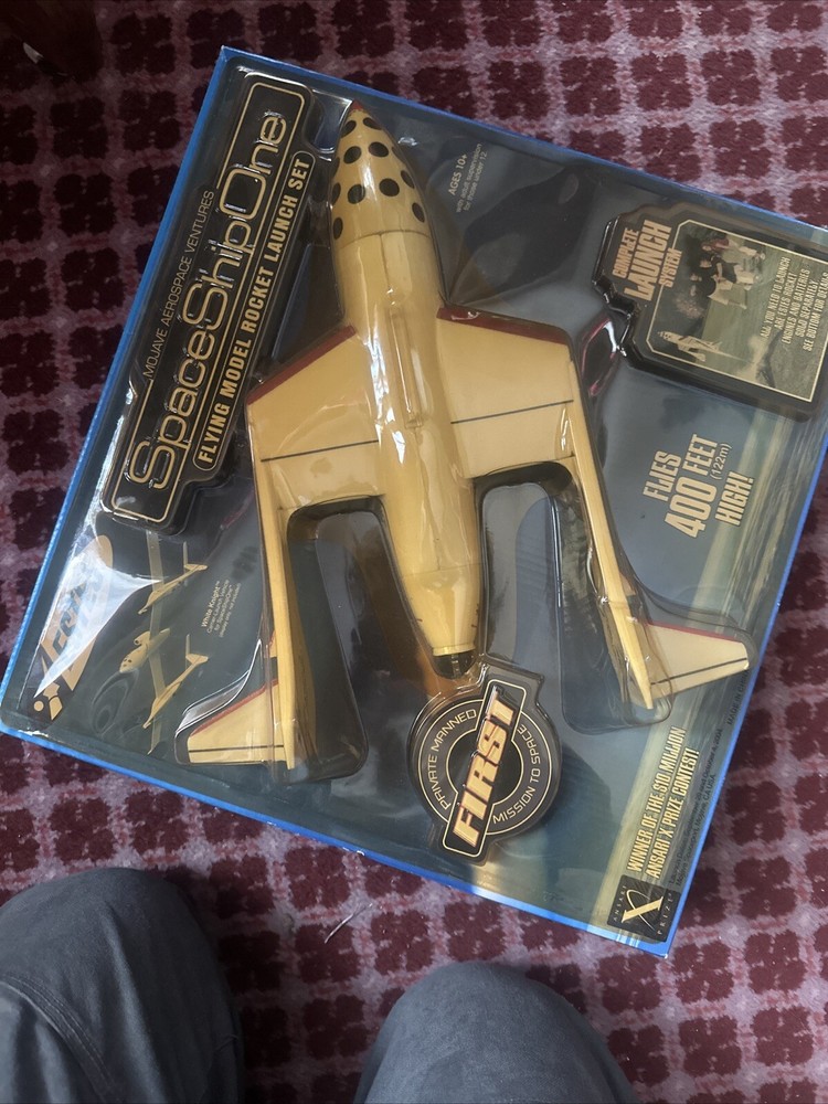 2005 ESTES Space Ship One #1891 Flying Model Rocket Launch Kit