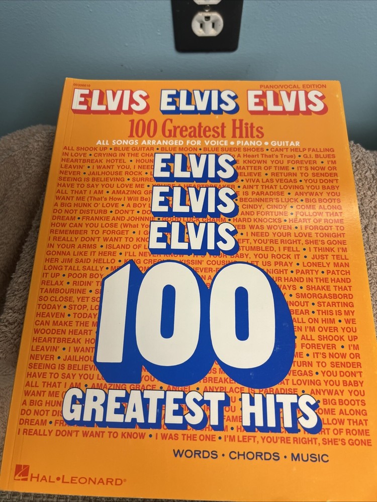 Elvis Elvis Elvis - 100 GREATEST HITS - Piano, Vocal and Guitar Chords