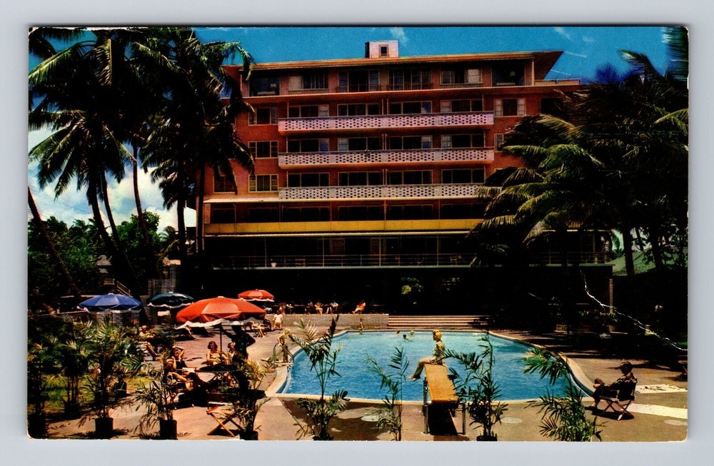 Vintage Postcard of Waikiki Beach HI New Edgewater Hotel Souvenir