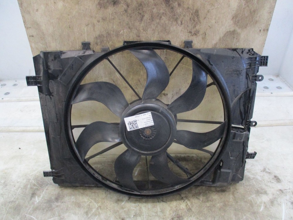 Ventilateur de refroidissement Mercedes I C117 2465000064