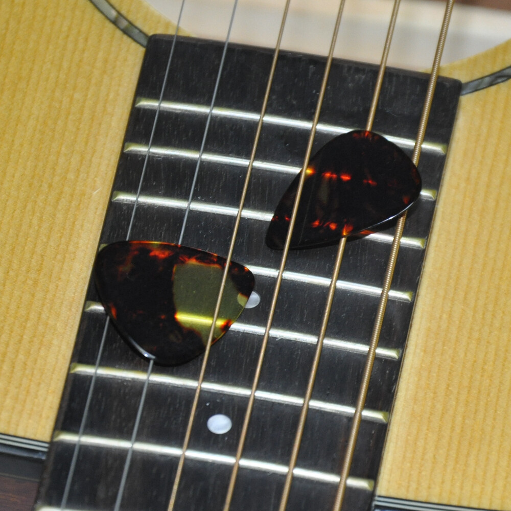 100 pcs Medium 0.71mm Blank Guitar Picks Plectrums Celluloid Brown Tortoise