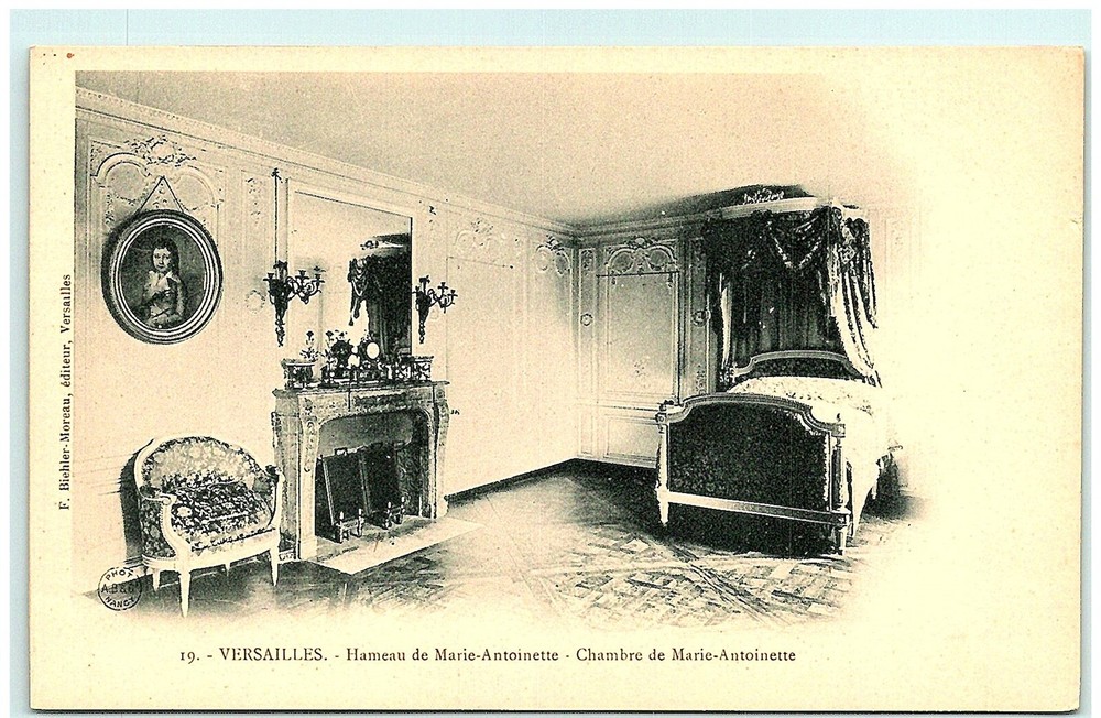 S02-1143, Chambre De Marie Antoinette, Versailles, France, **Vintage Postcard.