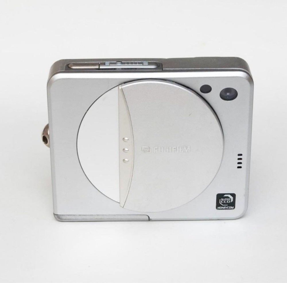 Fujifilm Finepix 50i Digital Camera – Tested & Fully Functional  